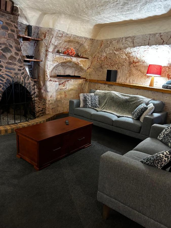 Villa Dinky Di'S Dugout Coober Pedy Exterior foto