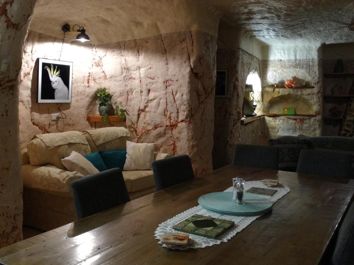 Villa Dinky Di'S Dugout Coober Pedy Exterior foto