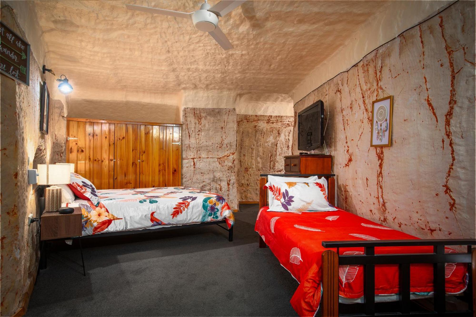 Villa Dinky Di'S Dugout Coober Pedy Exterior foto
