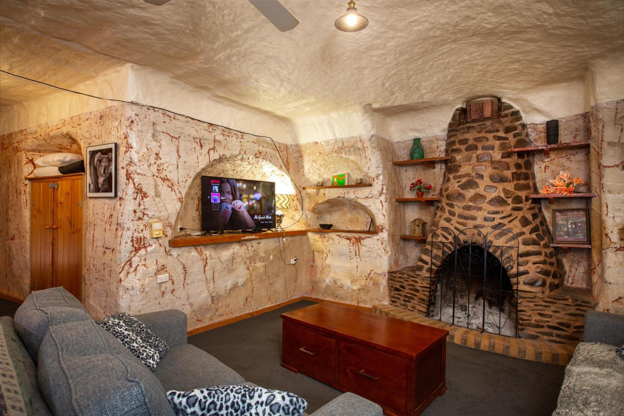 Villa Dinky Di'S Dugout Coober Pedy Exterior foto