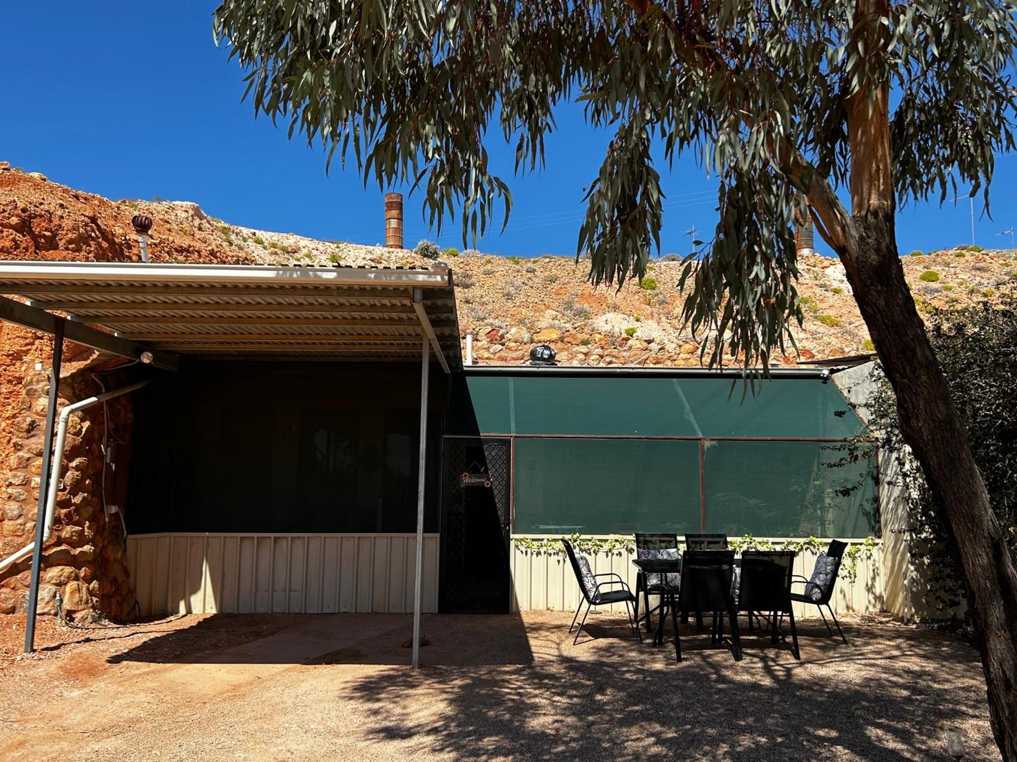 Villa Dinky Di'S Dugout Coober Pedy Exterior foto