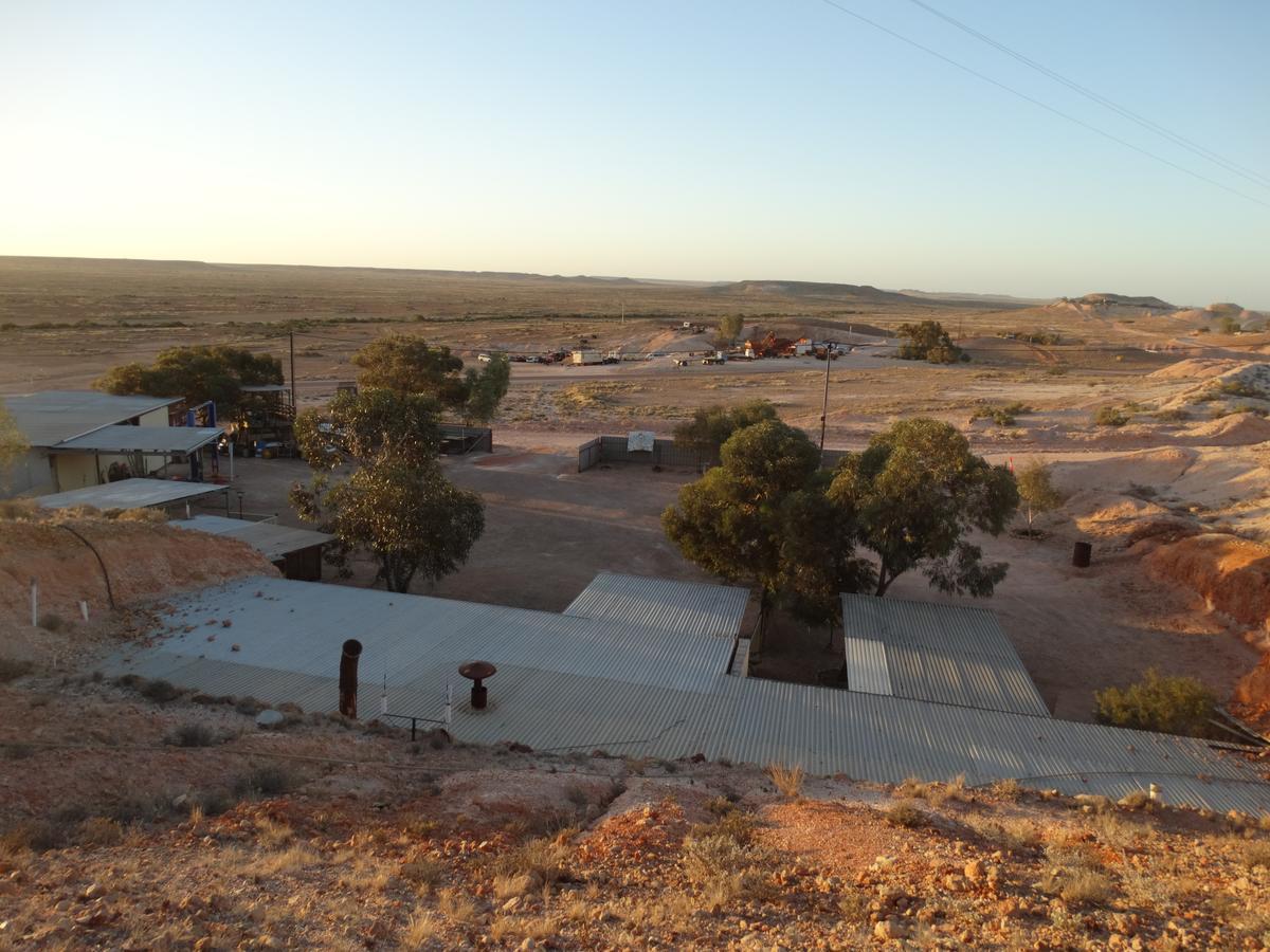 Villa Dinky Di'S Dugout Coober Pedy Exterior foto