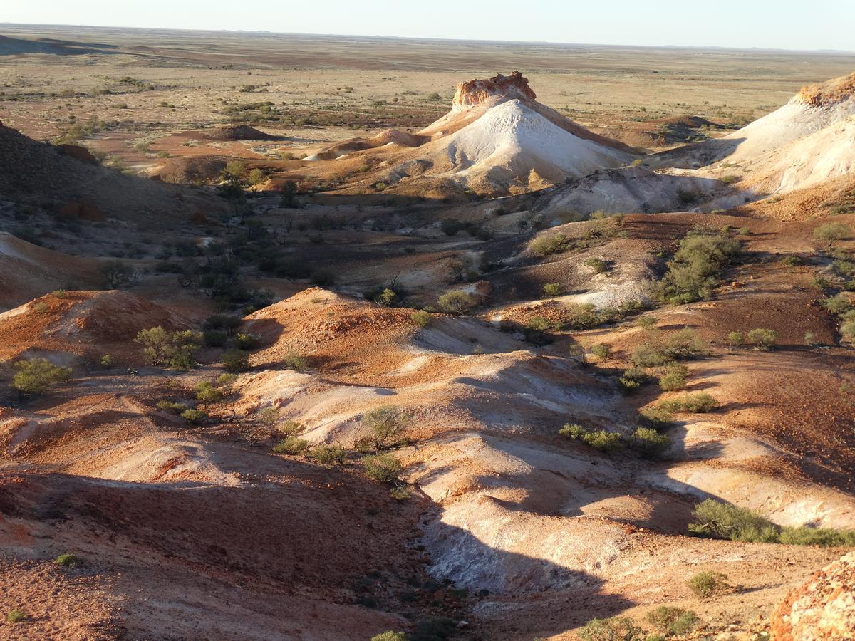 Villa Dinky Di'S Dugout Coober Pedy Exterior foto